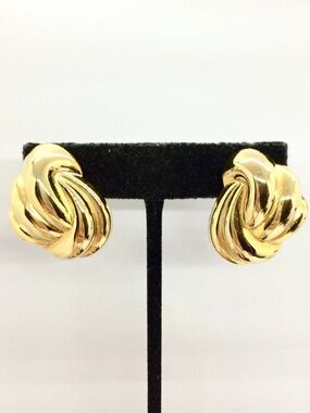 VINTAGE TRIFARI GOLD Tone Knot Earrings Swirl Statement Pierced New Old Stock